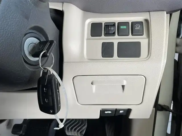 日産 セレナ X 岩手県 2017(平29)年 13.2万km ブリリアントホワイトパール ワンオーナー/エマージェンシーブレーキ/車線逸脱警報/横滑り防止装置/アイドリングストップ/クルーズコントロール/両側イージークローザードア/リヤオートエアコン/ロールサンシェード/ALPINEナビ/フルセグTV/ETC/オートライト/ヘッドライトレベライザー/15インチスチールホイール/純正ホイールキャップ