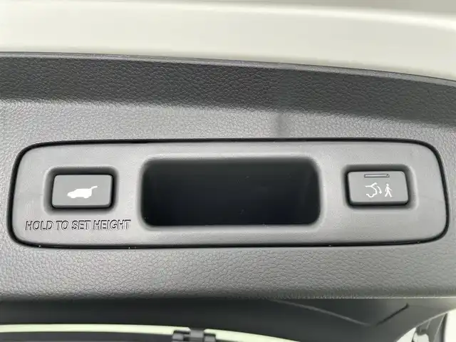 ホンダ ヴェゼル ハイブリッド e:HEV Z 大分県 2025(令7)年 0.1千km プラチナホワイトパール 純正ナビ/FM/AM/フルセグＴＶ/applecarplay/androidauto/ETC２．０/バックカメラ/シートヒーター（D/N）/ステアリングヒーター/パワーバックドア/置くだけ充電/電子パーキング/オートホールド/ホンダセンシング/・衝突軽減ブレーキ/・先行発進お知らせ機能/・コーナーセンサー/・BSM/・後方支援/オートハイビーム/パドルシフト