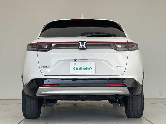 ホンダ ヴェゼル ハイブリッド e:HEV Z 愛知県 2021(令3)年 2.9万km プラチナホワイトパール ホンダセンシング/純正9型ディスプレイオーディオナビ/レーダークルーズコントロール/シートヒーター/バックカメラ/電動リアゲート/コーナーセンサー/純正アルミホイール/ブラインドスポットモニター/LEDヘッドライト/パドルシフト/ステアリングヒーター/オートマチックハイビーム/ドライブレコーダー/ETC/衝突軽減システム/フルセグ/CD DVD/Bluetooth