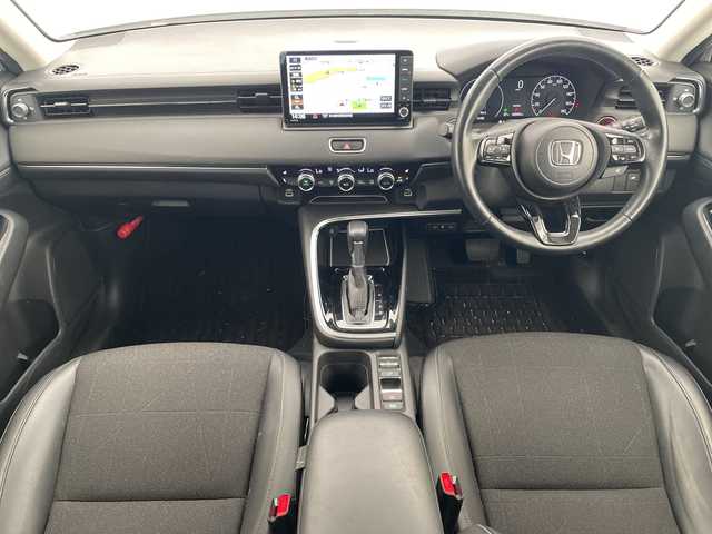 ホンダ ヴェゼル ハイブリッド e:HEV Z 愛知県 2021(令3)年 2.9万km プラチナホワイトパール ホンダセンシング/純正9型ディスプレイオーディオナビ/レーダークルーズコントロール/シートヒーター/バックカメラ/電動リアゲート/コーナーセンサー/純正アルミホイール/ブラインドスポットモニター/LEDヘッドライト/パドルシフト/ステアリングヒーター/オートマチックハイビーム/ドライブレコーダー/ETC/衝突軽減システム/フルセグ/CD DVD/Bluetooth