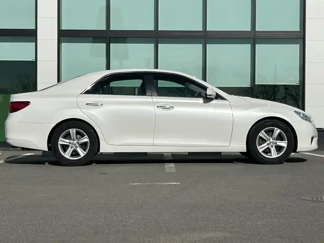 トヨタ マークＸ 250GリラックスセレブラックLTD 和歌山県 2011(平23)年 9.1万km ホワイトパールクリスタルシャイン 特別仕様車/社外7インチナビ/フルセグTV/CD/SD/バックカメラ/ETC/本革茶木目ステアリング/ステアリングスイッチ/本革茶木目シフトノブ/運転席８ウェイパワーシート/助手席４ウェイパワーシート/ドライブモードセレクト/HIDヘッドライト/フォグランプ/オートライト/純正16インチAW/ドアバイザー/プッシュスタート/スマートキー/取扱説明書