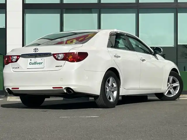 トヨタ マークＸ 250GリラックスセレブラックLTD 和歌山県 2011(平23)年 9.1万km ホワイトパールクリスタルシャイン 特別仕様車/社外7インチナビ/フルセグTV/CD/SD/バックカメラ/ETC/本革茶木目ステアリング/ステアリングスイッチ/本革茶木目シフトノブ/運転席８ウェイパワーシート/助手席４ウェイパワーシート/ドライブモードセレクト/HIDヘッドライト/フォグランプ/オートライト/純正16インチAW/ドアバイザー/プッシュスタート/スマートキー/取扱説明書