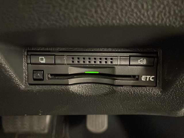 トヨタ プリウス S 岐阜県 2016(平28)年 1.8万km ホワイトパールクリスタルシャイン フルエアロ（F・S・R）/純正ナビ/バックカメラ/Bluetooth/フルセグTV/ビルトインETC/ドライブレコーダー/スマートキー/ウィンカーミラー/LEDヘッドライト/LEDフォグライト