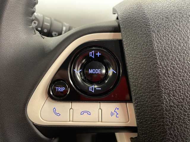 トヨタ プリウス S 岐阜県 2016(平28)年 1.8万km ホワイトパールクリスタルシャイン フルエアロ（F・S・R）/純正ナビ/バックカメラ/Bluetooth/フルセグTV/ビルトインETC/ドライブレコーダー/スマートキー/ウィンカーミラー/LEDヘッドライト/LEDフォグライト