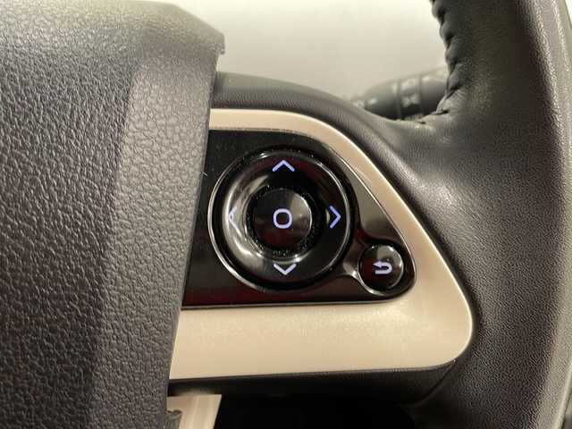 トヨタ プリウス S 岐阜県 2016(平28)年 1.8万km ホワイトパールクリスタルシャイン フルエアロ（F・S・R）/純正ナビ/バックカメラ/Bluetooth/フルセグTV/ビルトインETC/ドライブレコーダー/スマートキー/ウィンカーミラー/LEDヘッドライト/LEDフォグライト