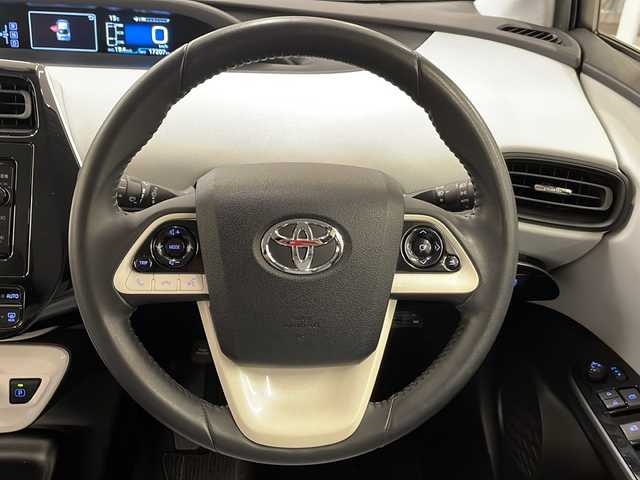 トヨタ プリウス S 岐阜県 2016(平28)年 1.8万km ホワイトパールクリスタルシャイン フルエアロ（F・S・R）/純正ナビ/バックカメラ/Bluetooth/フルセグTV/ビルトインETC/ドライブレコーダー/スマートキー/ウィンカーミラー/LEDヘッドライト/LEDフォグライト