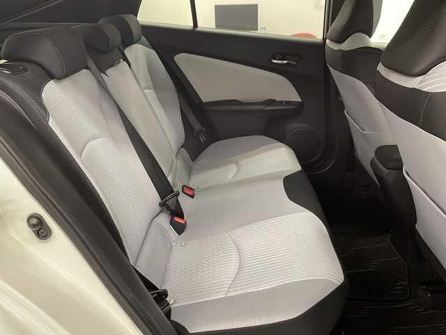 トヨタ プリウス S 岐阜県 2016(平28)年 1.8万km ホワイトパールクリスタルシャイン フルエアロ（F・S・R）/純正ナビ/バックカメラ/Bluetooth/フルセグTV/ビルトインETC/ドライブレコーダー/スマートキー/ウィンカーミラー/LEDヘッドライト/LEDフォグライト