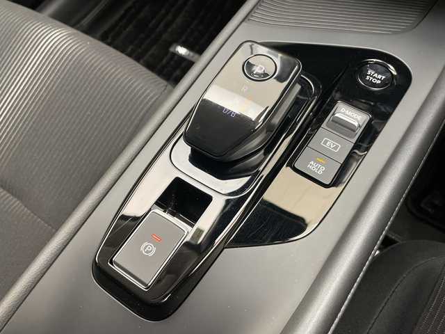 日産 ノート X 愛知県 2023(令5)年 1.4万km ピュアホワイトパール 純正9型ナビ/プロパイロット/三眼LEDヘッドライト/全方位カメラ/レーダークルーズコントロール/コーナーセンサー/ブラインドスポットモニター/オートマチックハイビーム/ETC/衝突軽減システム/Bluetooth/ステアリングスイッチ/スマートキー/プッシュスタート