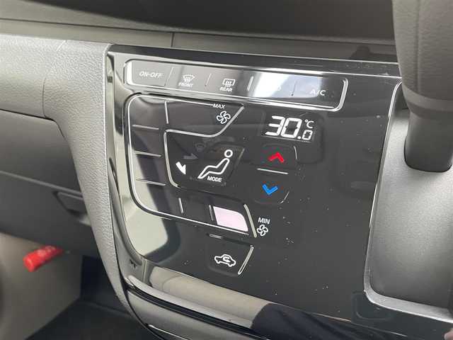 日産 デイズ X 滋賀県 2024(令6)年 0.6万km スパークリングレッドM 禁煙車/純正9型ディスプレイオーディオ/（Apple Car Play/Android Auto/Bluetooth）/アラウンドビューモニター/エマージェンシーブレーキ/車線逸脱警報/LEDヘッドライト/オートライト/オートハイビーム/アイドリングストップ/前後ソナー/プッシュスタート/スマートキー×２