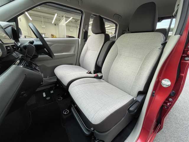 日産 デイズ X 滋賀県 2024(令6)年 0.6万km スパークリングレッドM 禁煙車/純正9型ディスプレイオーディオ/（Apple Car Play/Android Auto/Bluetooth）/アラウンドビューモニター/エマージェンシーブレーキ/車線逸脱警報/LEDヘッドライト/オートライト/オートハイビーム/アイドリングストップ/前後ソナー/プッシュスタート/スマートキー×２
