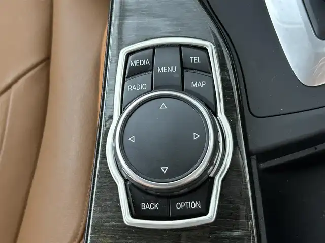 ＢＭＷ アクティブハイブリッド 3 ラグジュアリー 佐賀県 2015(平27)年 5.8万km 黒 純正ナビ/バックカメラ/衝突軽減システム/運転席助手席シートヒーター/運転席助手席パワーシート/オートライト/オートワイパー/レーダークルーズコントロール/レーンアシスト/前方ドラレコ/ビルトインETC/LEDヘッドライト/ウェルカムライト/純正フロアマット/純正18インチアルミホイール/クリアランスソナー
