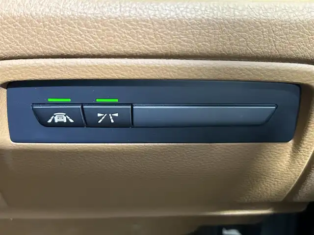 ＢＭＷ アクティブハイブリッド 3 ラグジュアリー 佐賀県 2015(平27)年 5.8万km 黒 純正ナビ/バックカメラ/衝突軽減システム/運転席助手席シートヒーター/運転席助手席パワーシート/オートライト/オートワイパー/レーダークルーズコントロール/レーンアシスト/前方ドラレコ/ビルトインETC/LEDヘッドライト/ウェルカムライト/純正フロアマット/純正18インチアルミホイール/クリアランスソナー