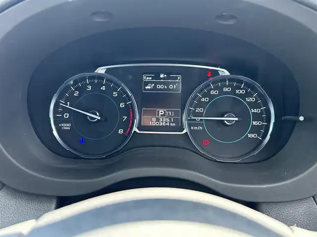 スバル フォレスター 2．0i－L 奈良県 2016(平28)年 10.1万km クリスタルホワイトP 社外ナビ(AVIC-RZ99)/(AM/FM/CD/DVD/BT/フルセグTV)/クルーズコントロール/パワーシート/シートヒーター/革巻きステアリング/ステアリングスイッチ/パドルシフト/横滑り防止装置/アイドリングストップ/純正フロアマット/ドアバイザー