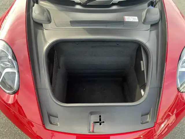 ポルシェ ポルシェ ９１１ タルガ4S 愛知県 2023(令5)年 0.4万km 赤 ワンオーナー/純正ナビ/全方位カメラ/前方純正20インチ/後方純正21インチAW/スポーツクロノパッケージ/クルーズコントロール/BSM/パークアシスト/黒革シート/前席パワーシート（D席メモリー付き）/前席シートヒーター/エアシート/プロテクションフィルム/取説、保証書