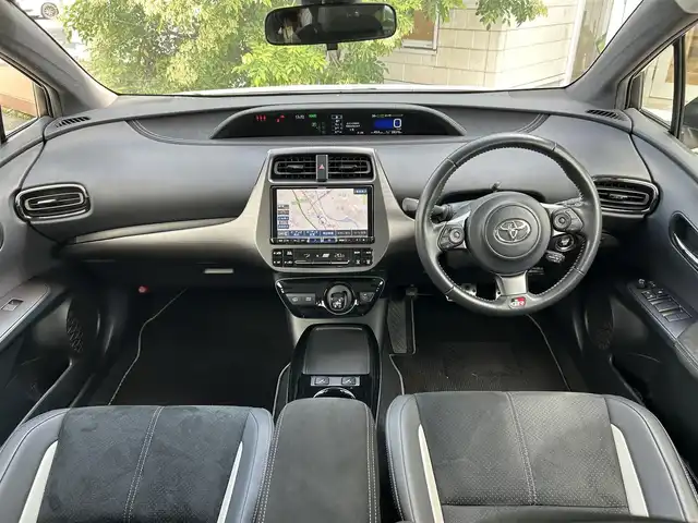 トヨタ プリウス ＰＨＶ S GRスポーツ 岡山県 2021(令3)年 2.9万km プラチナホワイトパールマイカ ALPINE9インチナビ　X9NXL/フルセグTV、DVD、CD、Bluetooth/AM、FM、HDMI、USB/バックカメラ/ETC/前席シートヒーター/リアフォグ/コーナーセンサー/LEDヘッドライト/トヨタセーフティセンス/・プリクラッシュセーフティ/・レーダークルーズコントロール/・レーントレーシングアシスト/・クリアランスソナー
