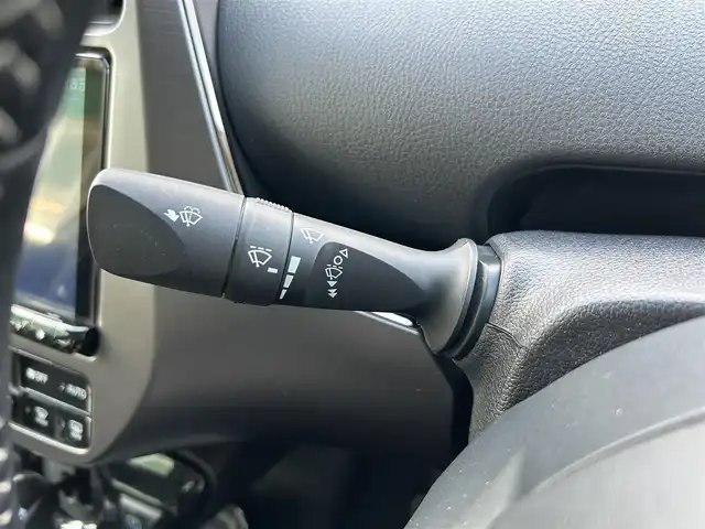 トヨタ プリウス ＰＨＶ S GRスポーツ 岡山県 2021(令3)年 2.9万km プラチナホワイトパールマイカ ALPINE9インチナビ　X9NXL/フルセグTV、DVD、CD、Bluetooth/AM、FM、HDMI、USB/バックカメラ/ETC/前席シートヒーター/リアフォグ/コーナーセンサー/LEDヘッドライト/トヨタセーフティセンス/・プリクラッシュセーフティ/・レーダークルーズコントロール/・レーントレーシングアシスト/・クリアランスソナー