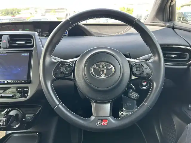 トヨタ プリウス ＰＨＶ S GRスポーツ 岡山県 2021(令3)年 2.9万km プラチナホワイトパールマイカ ALPINE9インチナビ　X9NXL/フルセグTV、DVD、CD、Bluetooth/AM、FM、HDMI、USB/バックカメラ/ETC/前席シートヒーター/リアフォグ/コーナーセンサー/LEDヘッドライト/トヨタセーフティセンス/・プリクラッシュセーフティ/・レーダークルーズコントロール/・レーントレーシングアシスト/・クリアランスソナー