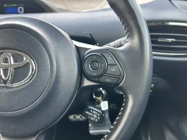 トヨタ プリウス ＰＨＶ S GRスポーツ 岡山県 2021(令3)年 2.9万km プラチナホワイトパールマイカ ALPINE9インチナビ　X9NXL/フルセグTV、DVD、CD、Bluetooth/AM、FM、HDMI、USB/バックカメラ/ETC/前席シートヒーター/リアフォグ/コーナーセンサー/LEDヘッドライト/トヨタセーフティセンス/・プリクラッシュセーフティ/・レーダークルーズコントロール/・レーントレーシングアシスト/・クリアランスソナー