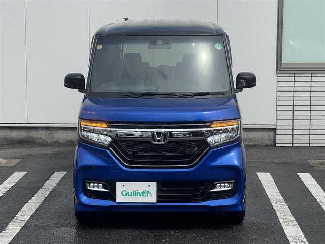 ホンダ Ｎ ＢＯＸ カスタム G L ホンダセンシング 三重県 2020(令2)年 5.9万km ブリリアントスポーティブルーメタリック2トーン 2トーンカラー(ルーフブラック)/シートカバー(クラッツィオ)/シートヒーター(前席)/ナビ(Bluetooth/CD/DVD/SD/地デジTV/MEMORYMUSIC/AM/FM)/バックカメラ/ETC/パワースライドドア(助手席側)/スライドドアイージークローザー(運転席側)/ホンダセンシング(衝突軽減ブレーキ/誤発進抑制/後方誤発進抑制/歩行者事故低減ステアリング/先行車発進お知らせ/アダプティブクルーズコントロール/車線維持支援/オートハイビーム/標識認識/路外逸脱抑制)/LEDヘッドランプ/LEDフロントフォグランプ/ロールサンシェイド(後席左右)/プッシュスタート/スマートキーシステム/スペアキー