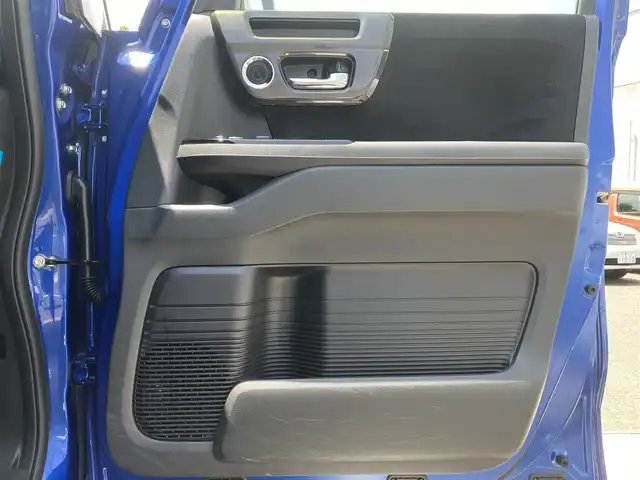 ホンダ Ｎ ＢＯＸ カスタム G L ホンダセンシング 三重県 2020(令2)年 5.9万km ブリリアントスポーティブルーメタリック2トーン 2トーンカラー(ルーフブラック)/シートカバー(クラッツィオ)/シートヒーター(前席)/ナビ(Bluetooth/CD/DVD/SD/地デジTV/MEMORYMUSIC/AM/FM)/バックカメラ/ETC/パワースライドドア(助手席側)/スライドドアイージークローザー(運転席側)/ホンダセンシング(衝突軽減ブレーキ/誤発進抑制/後方誤発進抑制/歩行者事故低減ステアリング/先行車発進お知らせ/アダプティブクルーズコントロール/車線維持支援/オートハイビーム/標識認識/路外逸脱抑制)/LEDヘッドランプ/LEDフロントフォグランプ/ロールサンシェイド(後席左右)/プッシュスタート/スマートキーシステム/スペアキー