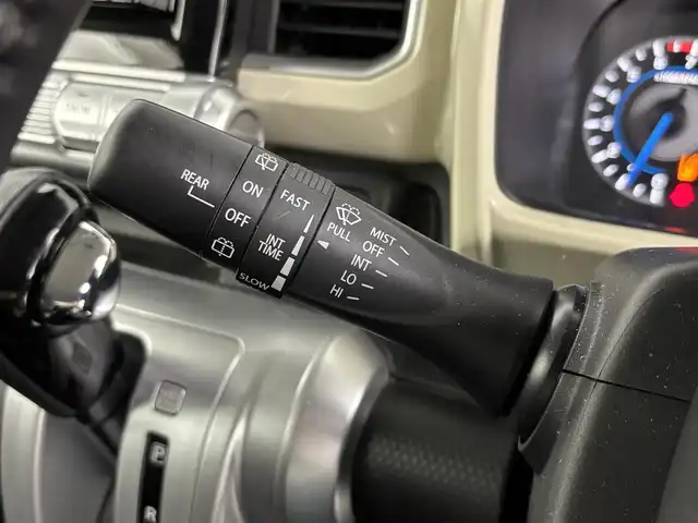 スズキ クロスビー HYBRID MZ 埼玉県 2018(平30)年 6.5万km ピュアホワイトP 純正9インチナビ/全方位カメラ/4WD/Bluetooth/フルセグTV/クルーズコントロール/パドルシフト/ダウンヒルアシスト/純正16インチアルミホイール/純正フロアマット/パワーウィンドウ/パワーステアリング/ビルトインETC