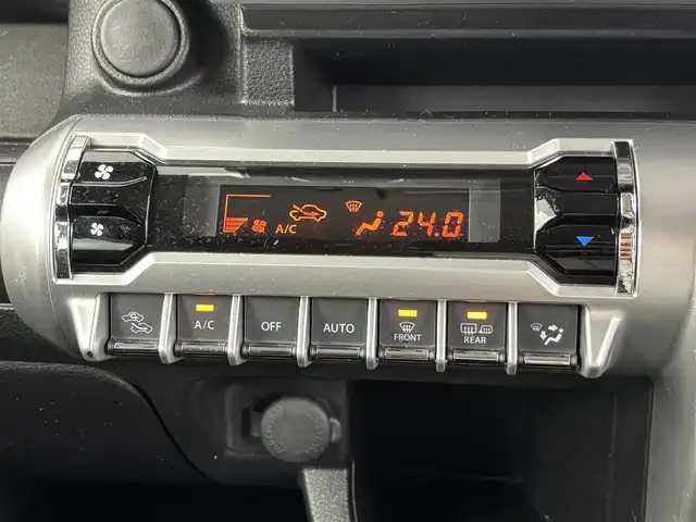 スズキ クロスビー HYBRID MZ 埼玉県 2018(平30)年 6.5万km ピュアホワイトP 純正9インチナビ/全方位カメラ/4WD/Bluetooth/フルセグTV/クルーズコントロール/パドルシフト/ダウンヒルアシスト/純正16インチアルミホイール/純正フロアマット/パワーウィンドウ/パワーステアリング/ビルトインETC