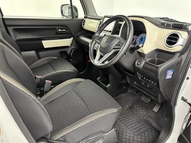 スズキ クロスビー HYBRID MZ 埼玉県 2018(平30)年 6.5万km ピュアホワイトP 純正9インチナビ/全方位カメラ/4WD/Bluetooth/フルセグTV/クルーズコントロール/パドルシフト/ダウンヒルアシスト/純正16インチアルミホイール/純正フロアマット/パワーウィンドウ/パワーステアリング/ビルトインETC