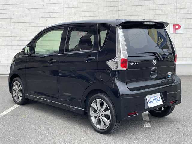 日産 デイズ ハイウェイスターG 岡山県 2014(平26)年 7.5万km ブラック (株)IDOMが運営する【じしゃロン岡山店】の自社ローン専用車両になります。こちらは現金またはオートローンご利用時の価格です。自社ローンご希望の方は別途その旨お申付け下さい/純正7インチナビ/バックカメラ/アラウンドビューモニター/キセノンライト/プッシュスタート/Bluetooth/純正15インチAW
