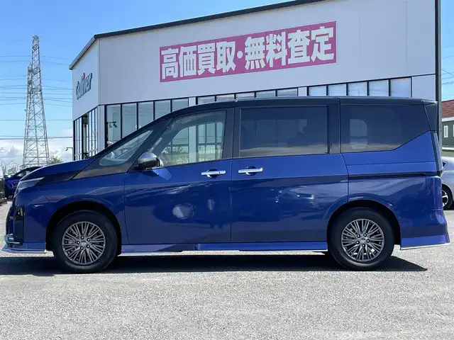 日産 セレナ オーテック 道央・札幌 2023(令5)年 1.2万km 青 ４WD/ワンオーナー/純正メーカーナビ/AM/FM/BT/フルセグ/純正フリップダウンモニター/エマージェンシーブレーキ/横滑り防止装置/レーダークルーズコントロール/レーンキープアシスト/ハンドル支援/クリアランスソナー/アラウンドビューモニター/ビルトインETC/アイドリングストップ/デジタルインナーミラー/両側パワースライドドア/前席/2列目シートヒーター/レザーシート/革巻きステアリング/ステアリングリモコン/パドルシフト/ハンドルヒーター/置くだけ充電/電動パーキング/オートブレーキホールド/プッシュスタート/スマートキー/LEDヘッドライト/オートライト/オートハイビーム/フォグランプ/電動格納ミラー/ウィンカーミラー/純正フロアマット/スペアキー