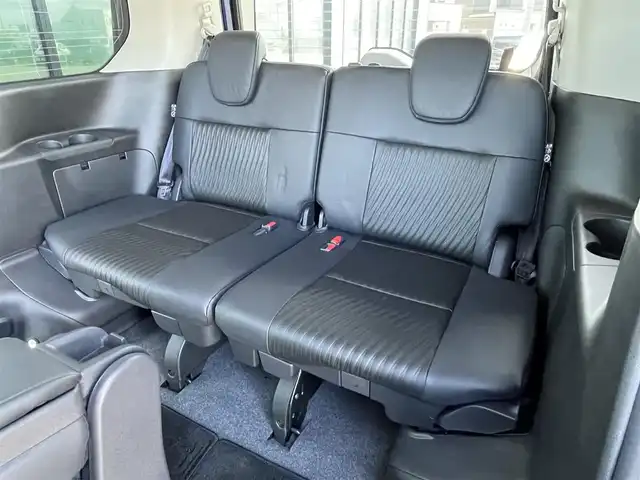 日産 セレナ オーテック 道央・札幌 2023(令5)年 1.2万km 青 ４WD/ワンオーナー/純正メーカーナビ/AM/FM/BT/フルセグ/純正フリップダウンモニター/エマージェンシーブレーキ/横滑り防止装置/レーダークルーズコントロール/レーンキープアシスト/ハンドル支援/クリアランスソナー/アラウンドビューモニター/ビルトインETC/アイドリングストップ/デジタルインナーミラー/両側パワースライドドア/前席/2列目シートヒーター/レザーシート/革巻きステアリング/ステアリングリモコン/パドルシフト/ハンドルヒーター/置くだけ充電/電動パーキング/オートブレーキホールド/プッシュスタート/スマートキー/LEDヘッドライト/オートライト/オートハイビーム/フォグランプ/電動格納ミラー/ウィンカーミラー/純正フロアマット/スペアキー