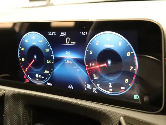 メルセデス・ベンツ Ａ１８０ スタイル AMGライン 静岡県 2018(平30)年 2.9万km マウンテングレー １オーナー /純正ナビ/フルセグTV/レーダーセーフティパッケージ/ACC/LKA/BSM/LEDヘッドライト/ドライブレコーダー/前席シートヒーター/パドルシフト/18インチ純正AW