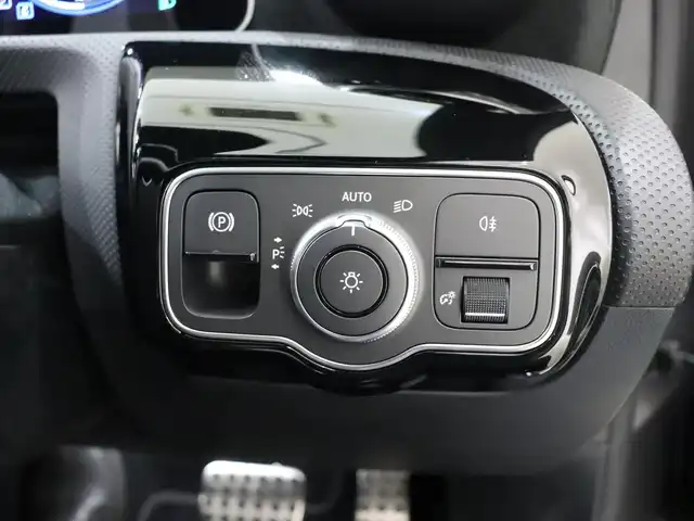 メルセデス・ベンツ Ａ１８０ スタイル AMGライン 静岡県 2018(平30)年 2.9万km マウンテングレー １オーナー /純正ナビ/フルセグTV/レーダーセーフティパッケージ/ACC/LKA/BSM/LEDヘッドライト/ドライブレコーダー/前席シートヒーター/パドルシフト/18インチ純正AW