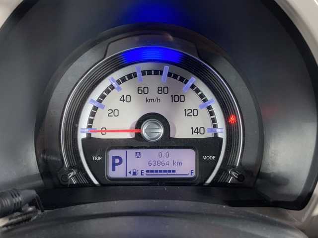 スズキ ハスラー F リミテッド Ⅱ 沖縄県 2018(平30)年 6.4万km ブルーイッシュブラックパール/シルバー2トーン 社外ナビ（ＢＴ，フルセグ，ＣＤ／ＤＶＤ，ラジオ）　/シートヒーター　/衝突軽減ブレーキ　/アイドリングストップ/ステアリングスイッチ　/オートライト　/ＥＴＣ　/ドアバイザー　/純正フロアマット　/キセノンヘッドライト　/電動格納ミラー/スペアキー/スマートキー