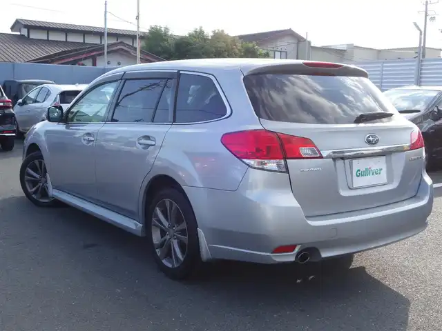 スバル レガシィ ツーリングワゴン 2．5i Bスポーツ アイサイトG 静岡県 2013(平25)年 6.7万km アイスシルバーメタリック ワンオーナー/禁煙車/HIDヘッドランプ/オートライト/strada SDナビ/　BT/CD/DVD/フルセグTV/SD/バックカメラ/社外ETC/アイサイト/　・プリクラッシュブレーキ/　・車線逸脱警報/　・クルーズコントロール(全車速追従)/　・ステレオカメラ/　・ふらつき警報/パドルシフト/純正フロアマット/ドアバイザー/キーレスアクセス/プッシュスタート/イモビライザー