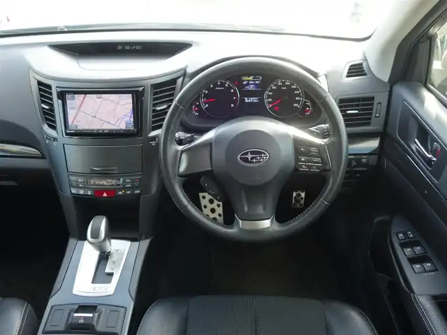 スバル レガシィ ツーリングワゴン 2．5i Bスポーツ アイサイトG 静岡県 2013(平25)年 6.7万km アイスシルバーメタリック ワンオーナー/禁煙車/HIDヘッドランプ/オートライト/strada SDナビ/　BT/CD/DVD/フルセグTV/SD/バックカメラ/社外ETC/アイサイト/　・プリクラッシュブレーキ/　・車線逸脱警報/　・クルーズコントロール(全車速追従)/　・ステレオカメラ/　・ふらつき警報/パドルシフト/純正フロアマット/ドアバイザー/キーレスアクセス/プッシュスタート/イモビライザー