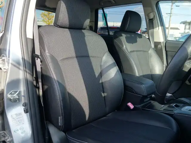 スバル レガシィ ツーリングワゴン 2．5i Bスポーツ アイサイトG 静岡県 2013(平25)年 6.7万km アイスシルバーメタリック ワンオーナー/禁煙車/HIDヘッドランプ/オートライト/strada SDナビ/　BT/CD/DVD/フルセグTV/SD/バックカメラ/社外ETC/アイサイト/　・プリクラッシュブレーキ/　・車線逸脱警報/　・クルーズコントロール(全車速追従)/　・ステレオカメラ/　・ふらつき警報/パドルシフト/純正フロアマット/ドアバイザー/キーレスアクセス/プッシュスタート/イモビライザー