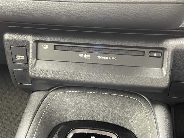 トヨタ カローラツーリング ダブルバイビー 千葉県 2020(令2)年 3.8万km ホワイトパールクリスタルシャイン 純正ディスプレイオーディオ/　CD/DVD/Bluetooth/フルセグTV/　Apple car play/Android Auto/トヨタセーフティセンス/レーダークルーズコントロール/レーンキープアシスト/衝突軽減ブレーキ/クリアランスソナー/ロードサインアシスト/先行車発進警報/電動パーキング/オートホールド/オートハイビーム/モデリスタエアロ（F/S/R）/LEDライト/フォグランプ/ハーフレザーシート/ETC/フロアマット