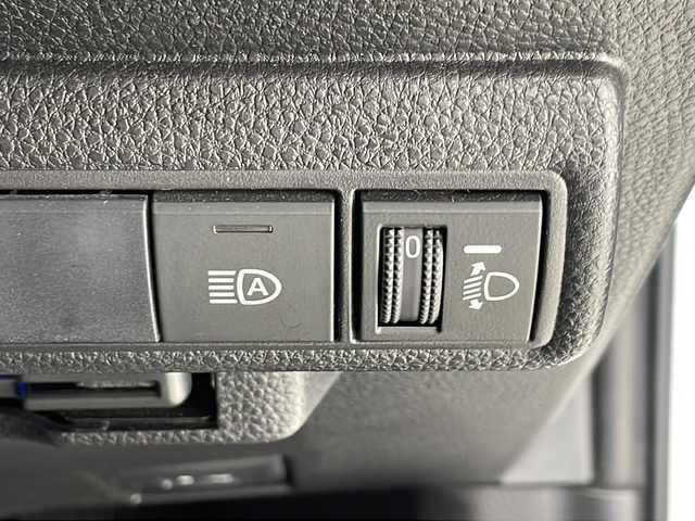 トヨタ カローラツーリング ダブルバイビー 千葉県 2020(令2)年 3.8万km ホワイトパールクリスタルシャイン 純正ディスプレイオーディオ/　CD/DVD/Bluetooth/フルセグTV/　Apple car play/Android Auto/トヨタセーフティセンス/レーダークルーズコントロール/レーンキープアシスト/衝突軽減ブレーキ/クリアランスソナー/ロードサインアシスト/先行車発進警報/電動パーキング/オートホールド/オートハイビーム/モデリスタエアロ（F/S/R）/LEDライト/フォグランプ/ハーフレザーシート/ETC/フロアマット