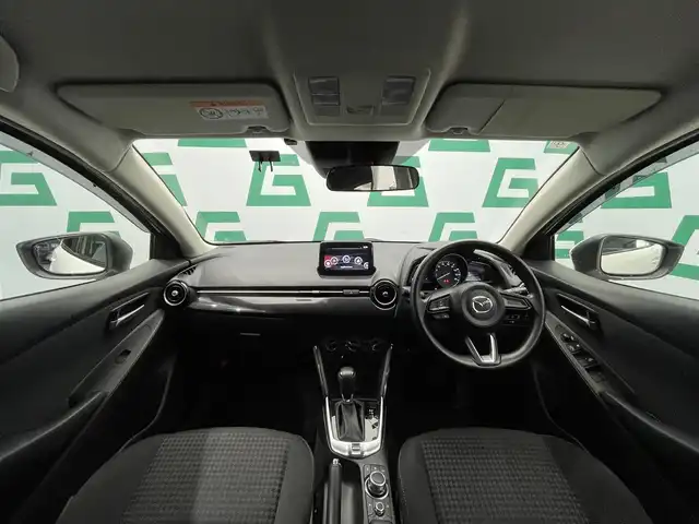 マツダ デミオ 15S 鹿児島県 2019(令1)年 6.2万km アークティックホワイト ワンオーナー　/禁煙車　/純正ナビ　/スマートシティブレーキサポート　/バックカメラ　/後方コーナーセンサー　/横滑り防止　/オートライト　/オートマチックハイビーム　/フロアマット　/ドアバイザー　/ＥＴＣ　/電格ミラー