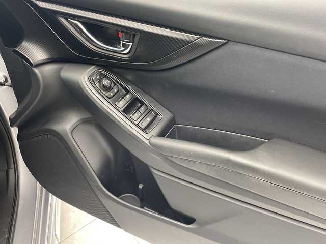 スバル インプレッサ スポーツ 1．6i－LアイサイトSスタイル 沖縄県 2019(令1)年 7.5万km アイスシルバーメタリック 純正ナビ　【CN-LR840D】/　(フルセグTV　Bluetooth　CD/DVD　SD)/バックカメラ　/USB/サイドカメラ　/ＬＥＤヘッドライト　/ドライブレコーダー　/レーダークルーズコントロール　/プッシュスタート　/スマートキー　/純正フロアマット　/ＥＴＣ