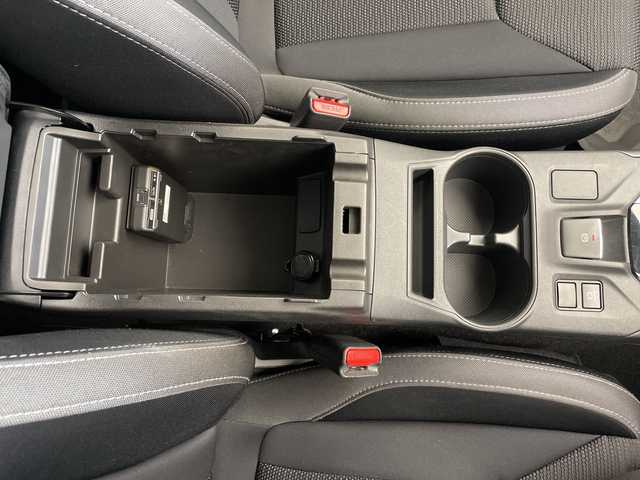 スバル インプレッサ スポーツ 1．6i－LアイサイトSスタイル 沖縄県 2019(令1)年 7.5万km アイスシルバーメタリック 純正ナビ　【CN-LR840D】/　(フルセグTV　Bluetooth　CD/DVD　SD)/バックカメラ　/USB/サイドカメラ　/ＬＥＤヘッドライト　/ドライブレコーダー　/レーダークルーズコントロール　/プッシュスタート　/スマートキー　/純正フロアマット　/ＥＴＣ