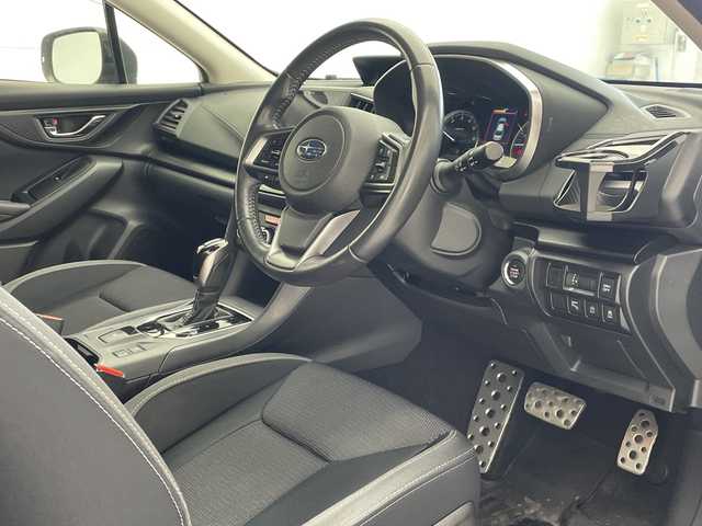 スバル インプレッサ スポーツ 1．6i－LアイサイトSスタイル 沖縄県 2019(令1)年 7.5万km アイスシルバーメタリック 純正ナビ　【CN-LR840D】/　(フルセグTV　Bluetooth　CD/DVD　SD)/バックカメラ　/USB/サイドカメラ　/ＬＥＤヘッドライト　/ドライブレコーダー　/レーダークルーズコントロール　/プッシュスタート　/スマートキー　/純正フロアマット　/ＥＴＣ