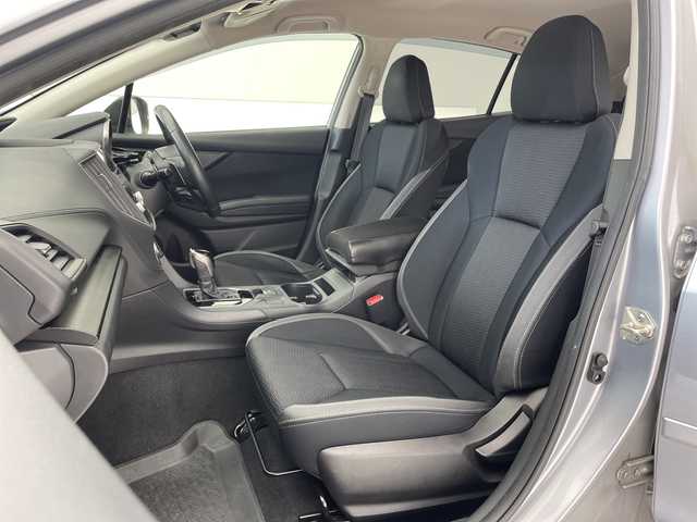 スバル インプレッサ スポーツ 1．6i－LアイサイトSスタイル 沖縄県 2019(令1)年 7.5万km アイスシルバーメタリック 純正ナビ　【CN-LR840D】/　(フルセグTV　Bluetooth　CD/DVD　SD)/バックカメラ　/USB/サイドカメラ　/ＬＥＤヘッドライト　/ドライブレコーダー　/レーダークルーズコントロール　/プッシュスタート　/スマートキー　/純正フロアマット　/ＥＴＣ