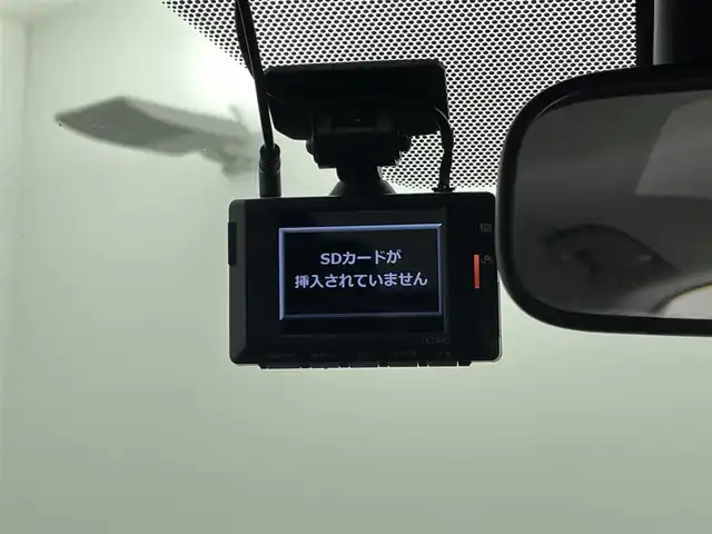 トヨタ ヤリスクロス ハイブリッド Z 福井県 2020(令2)年 2.1万km ホワイトパールクリスタルシャイン 純正ディスプレイオーディオ/（USB接続/Bluetooth/フルセグTV）/全方位カメラ/クルーズコントロール/衝突軽減ブレーキ/ビルトインETC2.0/パワーシート/シートヒーター/LEDオートライト/コーナーセンサー/パワーステアリング/エアバック（W＋サイド）/スペアキー/純正フロアマット/純正アルミホイール/プッシュスタート/スマートキー