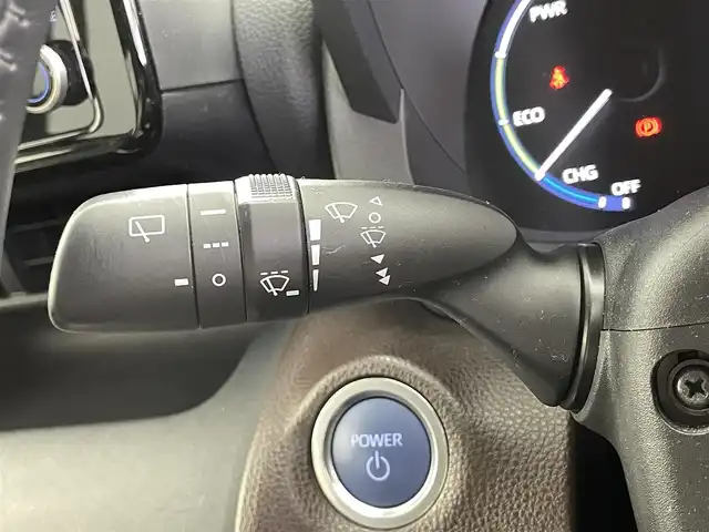 トヨタ ヤリスクロス ハイブリッド Z 福井県 2020(令2)年 2.1万km ホワイトパールクリスタルシャイン 純正ディスプレイオーディオ/（USB接続/Bluetooth/フルセグTV）/全方位カメラ/クルーズコントロール/衝突軽減ブレーキ/ビルトインETC2.0/パワーシート/シートヒーター/LEDオートライト/コーナーセンサー/パワーステアリング/エアバック（W＋サイド）/スペアキー/純正フロアマット/純正アルミホイール/プッシュスタート/スマートキー