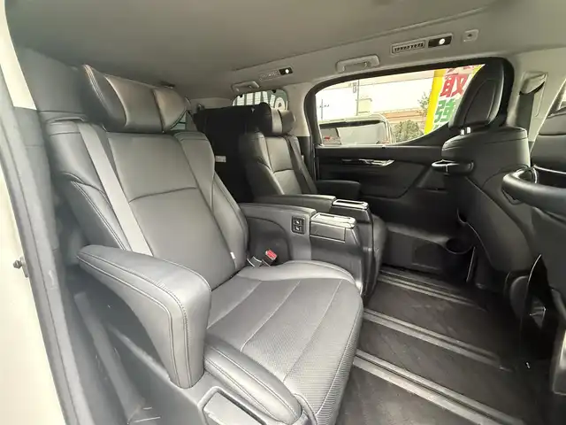 トヨタ アルファード S Cパッケージ 千葉県 2020(令2)年 4.1万km ホワイトパールクリスタルシャイン 純正9インチディスプレイオーディオ（ナビ・TV無し）/モデリスタエアロ/社外20インチAW/トヨタセーフティセンス/レーダークルーズコントロール/パワーバックドア/バックカメラ/前席エアシート/前席シートヒーター/前席パワーシート/運転席シートメモリ/ステアリングヒーター/z助手席・後席オットマン/置くだけ充電/デジタルインナーミラー/ETC