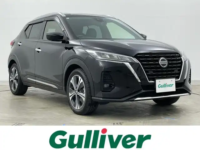 日産 キックス X 岡山県 2021(令3)年 4.6万km ピュアブラック インテリジェントアラウンドビューモニター/インテリジェントルームミラー/純正9インチナビ(MM370D-L)/(Bluetooth/CD/DVD/USB/フルセグTV)/ハーフレザー/インテリジェントモビリティ/エマージェンシーブレーキ/プロパイロット/純正ドアバイザー/オートブレーキホールド/オートハイビーム/カーテンエアバック/レーンアシスト/コーナーセンサー(前後)/純正LEDヘッドライト/純正ドライブレコーダー(前)/純正フロアマット/純正17インチアルミ/ビルトインETC