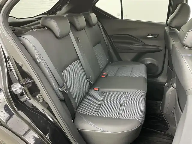 日産 キックス X 岡山県 2021(令3)年 4.6万km ピュアブラック インテリジェントアラウンドビューモニター/インテリジェントルームミラー/純正9インチナビ(MM370D-L)/(Bluetooth/CD/DVD/USB/フルセグTV)/ハーフレザー/インテリジェントモビリティ/エマージェンシーブレーキ/プロパイロット/純正ドアバイザー/オートブレーキホールド/オートハイビーム/カーテンエアバック/レーンアシスト/コーナーセンサー(前後)/純正LEDヘッドライト/純正ドライブレコーダー(前)/純正フロアマット/純正17インチアルミ/ビルトインETC