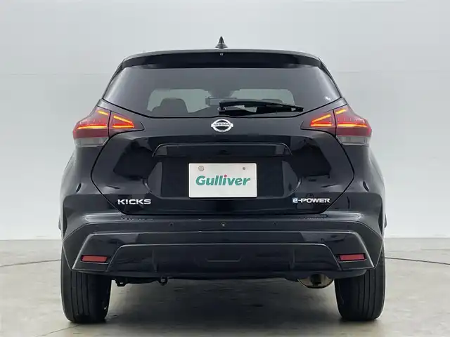 日産 キックス X 岡山県 2021(令3)年 4.6万km ピュアブラック インテリジェントアラウンドビューモニター/インテリジェントルームミラー/純正9インチナビ(MM370D-L)/(Bluetooth/CD/DVD/USB/フルセグTV)/ハーフレザー/インテリジェントモビリティ/エマージェンシーブレーキ/プロパイロット/純正ドアバイザー/オートブレーキホールド/オートハイビーム/カーテンエアバック/レーンアシスト/コーナーセンサー(前後)/純正LEDヘッドライト/純正ドライブレコーダー(前)/純正フロアマット/純正17インチアルミ/ビルトインETC