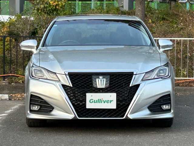 トヨタ クラウン ハイブリッド アスリートS Four 宮城県 2015(平27)年 8.1万km プレシャスシルバー 4WD/ワンオーナー/トヨタセーフティーセンス/・プリクラッシュセーフティシステム/・レーダークルーズコントロール/・レーンディパーチャーアラート/・オートマチックハイビーム/・レーンキープアシスト/純正SDナビ/・Bluetooth/CD/DVD/フルセグ/USB/純正ビルドインETC2.0/車外バックカメラ・全方位/純正ドライブレコーダー前方/パーキングアシスト/アイドリングストップ/コーナーセンサー前後/サンルーフ/革巻きステアリング/・ステアリングスイッチ/レザーシート/・シートヒーター（運転席＋助手席）/・シートメモリー（運転席＋助手席）/・パワーシート（運転席＋助手席）/純正フロアマット/純正LEDヘッドライト/オートライト/純正17インチアルミホイール